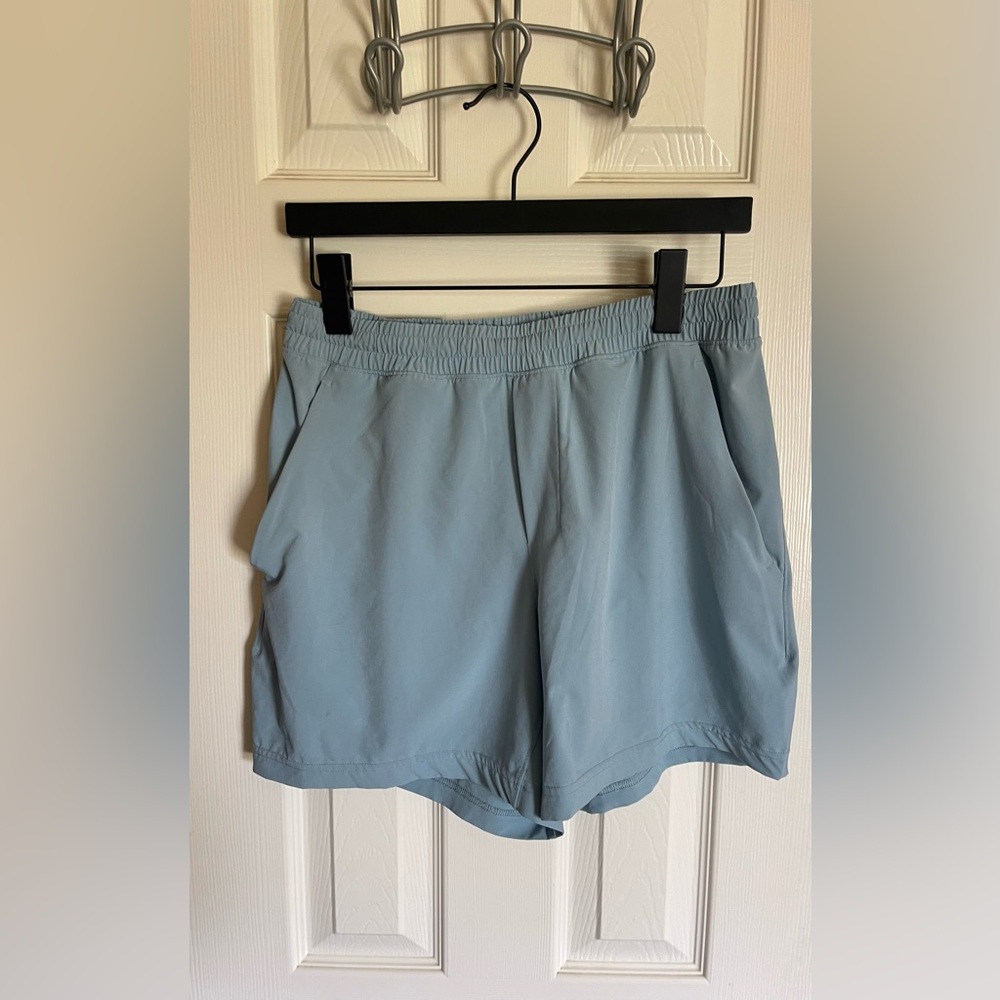 lululemon Pace Breaker Breeze Blue 5” linerless short MEDIUM